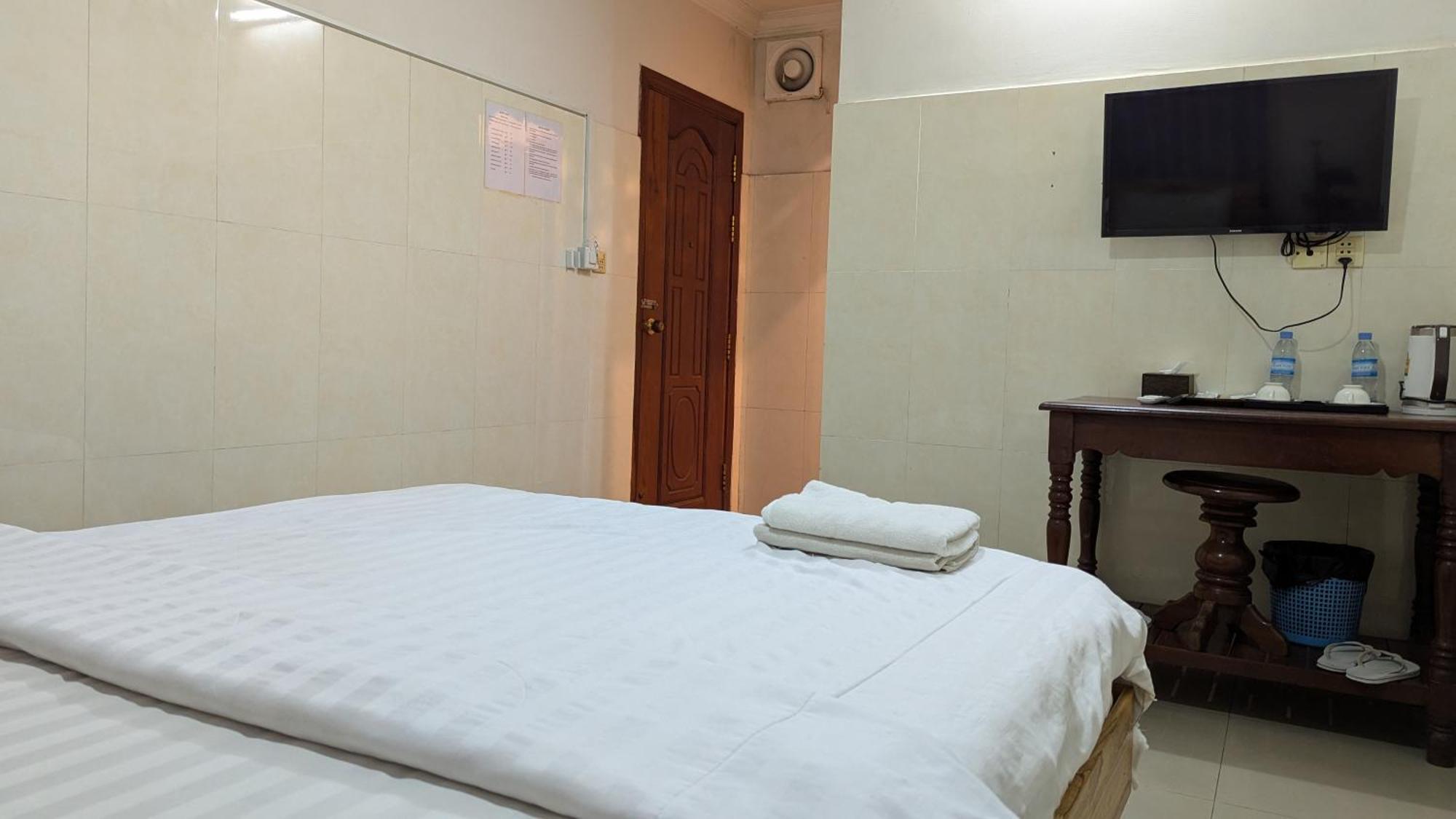Hotel Empire House, Phnom Penh Exterior foto